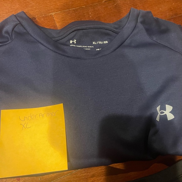 Men’s assorted under armor short sleeve - Picture 4 of 6